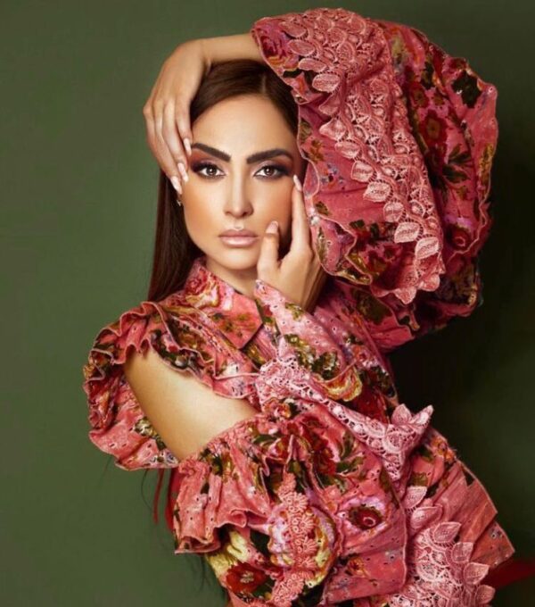 LIZ MOLINA - Image 2