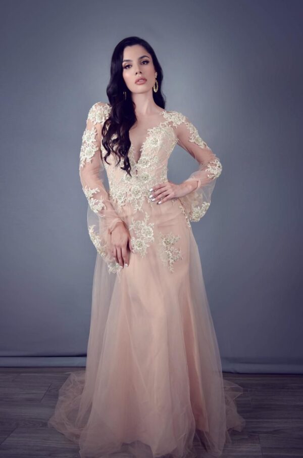 THALIA VAZQUEZ - Image 2