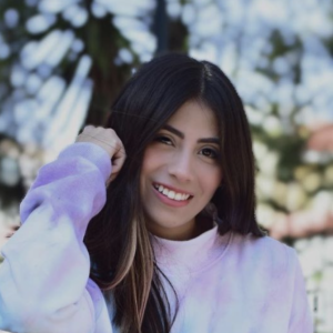 VALERIA COLMENARES