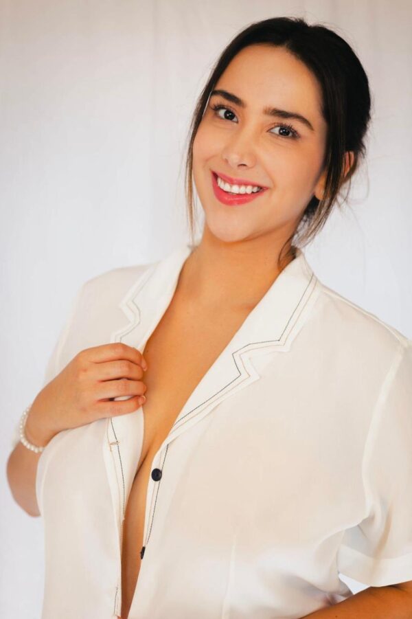 FERNANDA BERNAL - Image 3