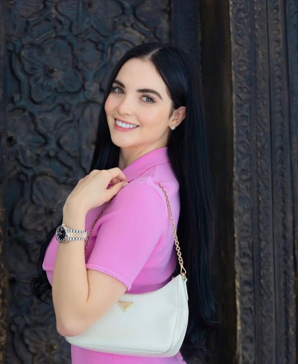 LIZ ALEXA MARTINEZ - Image 3