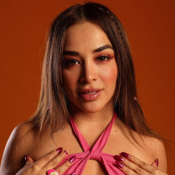VALENTINA ACTION