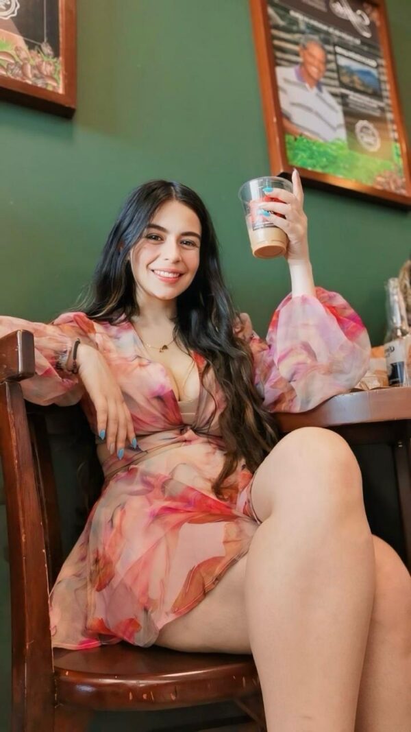 ANGY GAVIRIA - Image 2
