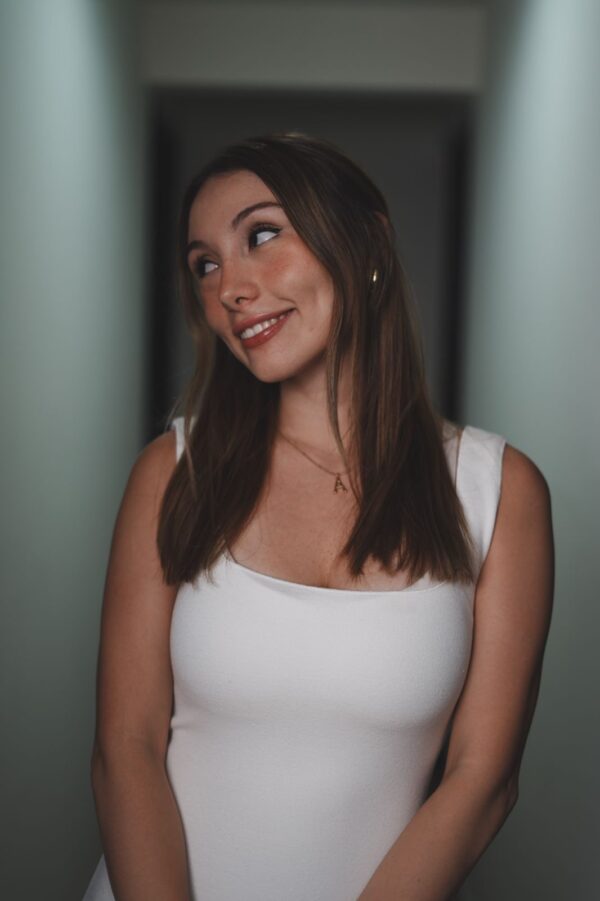 ARA GONZÁLEZ - Image 2