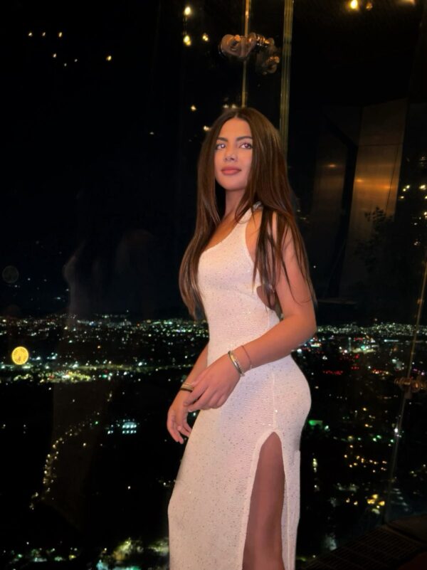 FLORENCIA LAGOS - Image 2