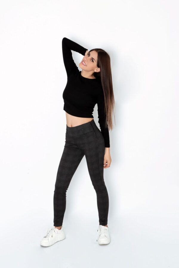 MIA FERNANDA - Image 3