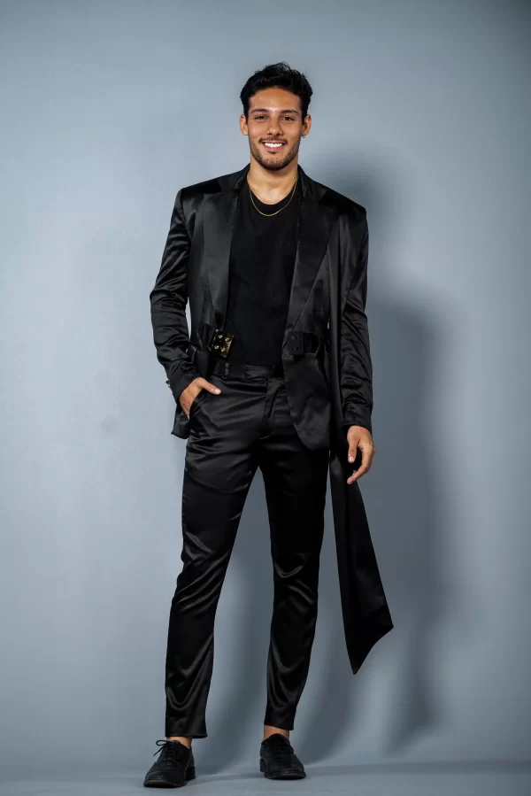 ALAN SALAZAR - Image 3