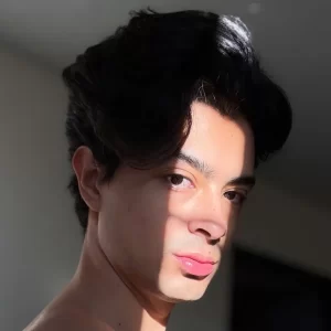 ADRIÁN LUA